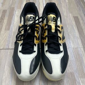 New Balance Men's Black and Gold Metal Basebeball Cleats, Size 15